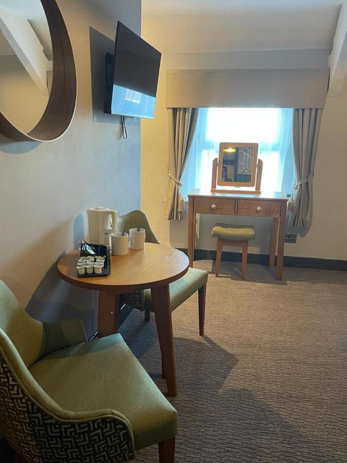 Black Bull Hotel แลงคาสเตอร์ ภายนอก รูปภาพ